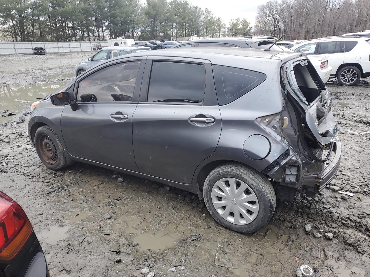 2016 NISSAN Versa VIN 3N1CE2CP4GL367633 photo 2
