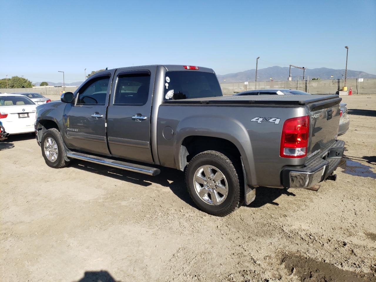 2012 GMC SIERRA VIN 3GTP2VE78CG266250 photo 2