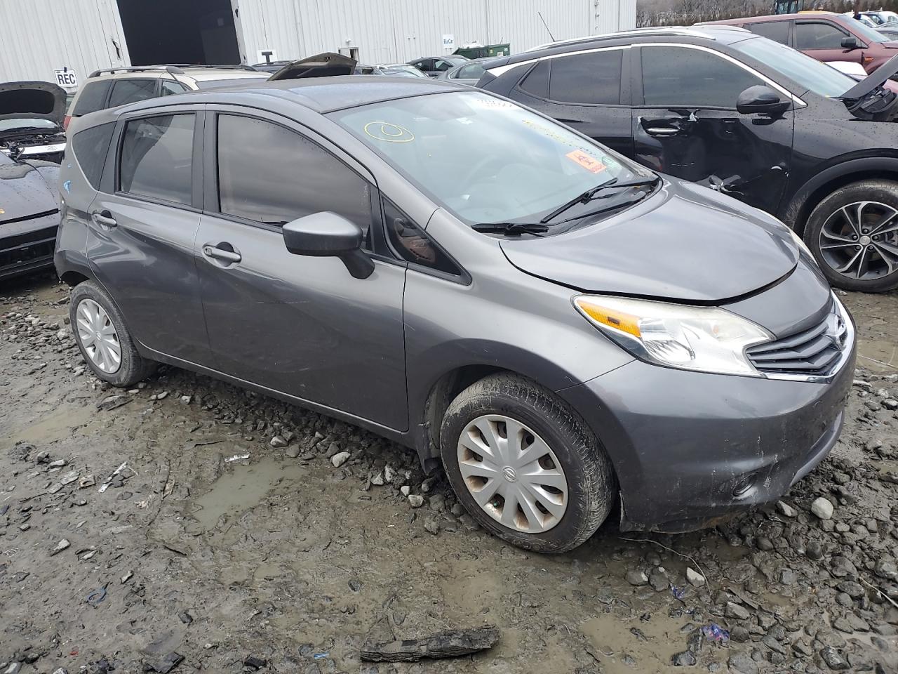 2016 NISSAN Versa VIN 3N1CE2CP4GL367633 photo 4