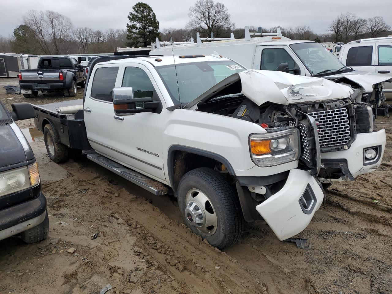 2016 GMC SIERRA VIN 1GT42YE80GF232470 photo 4