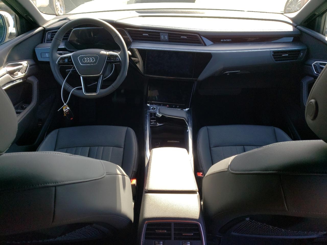 2024 AUDI Q8 VIN WA1CAAGE1RB021114 photo 8