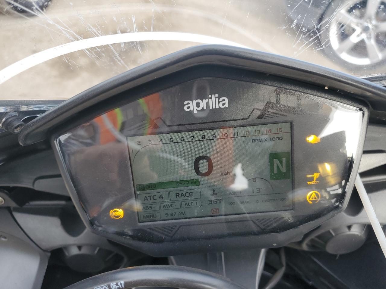 2017 APRILIA Motorcycle VIN ZD4KEU002HS000958 photo 8