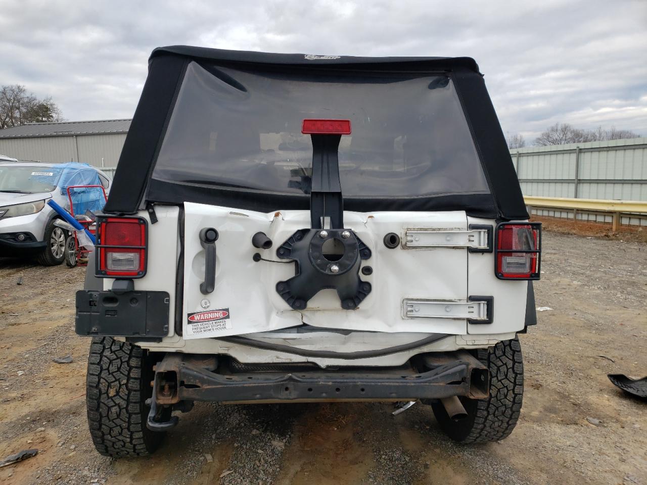 2012 Jeep Wrangler / VIN 1C4AJWAG1CL175697 photo 6