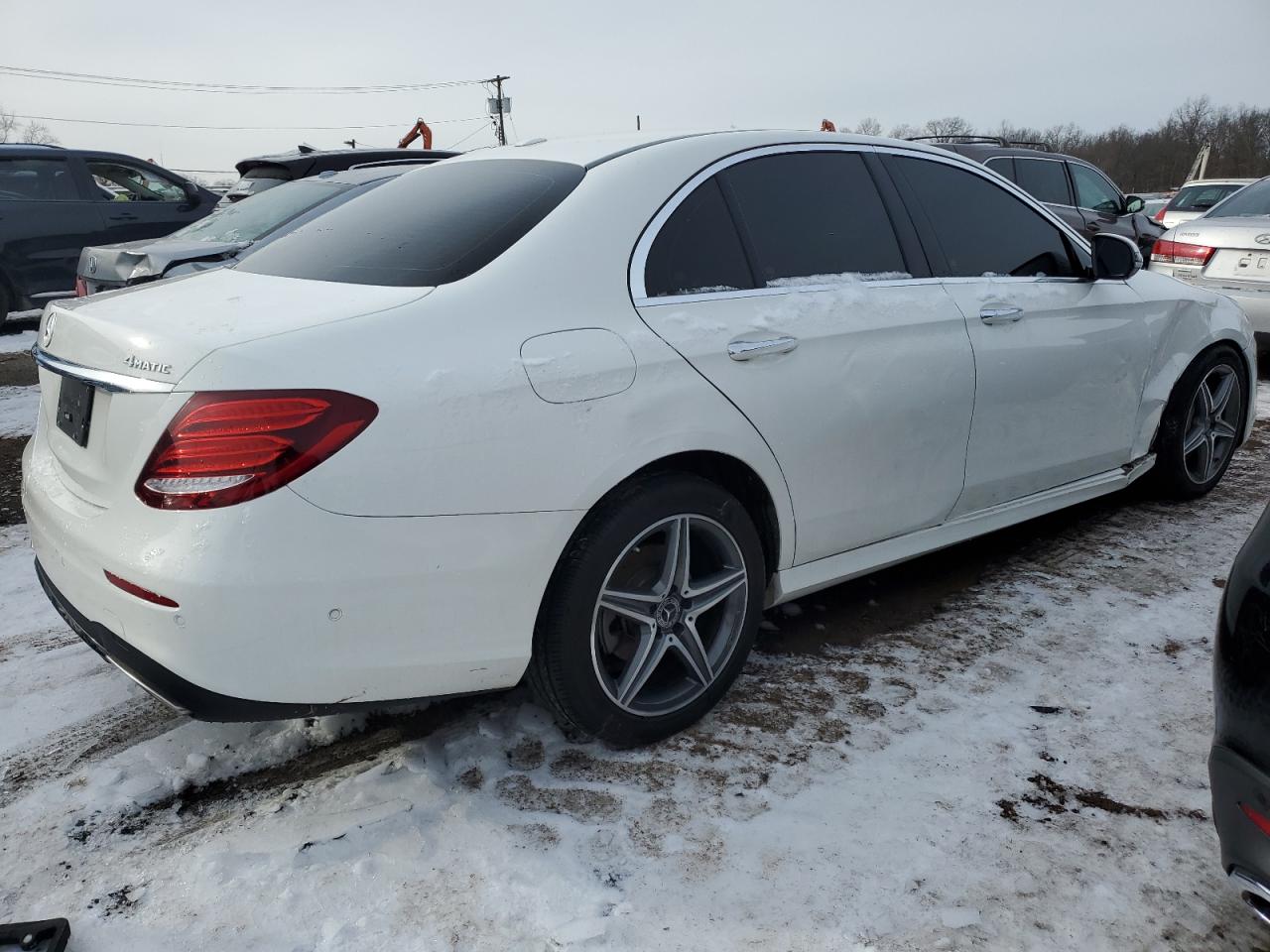 2019 MERCEDES-BENZ E-class VIN WDDZF4KB7KA510893 photo 3