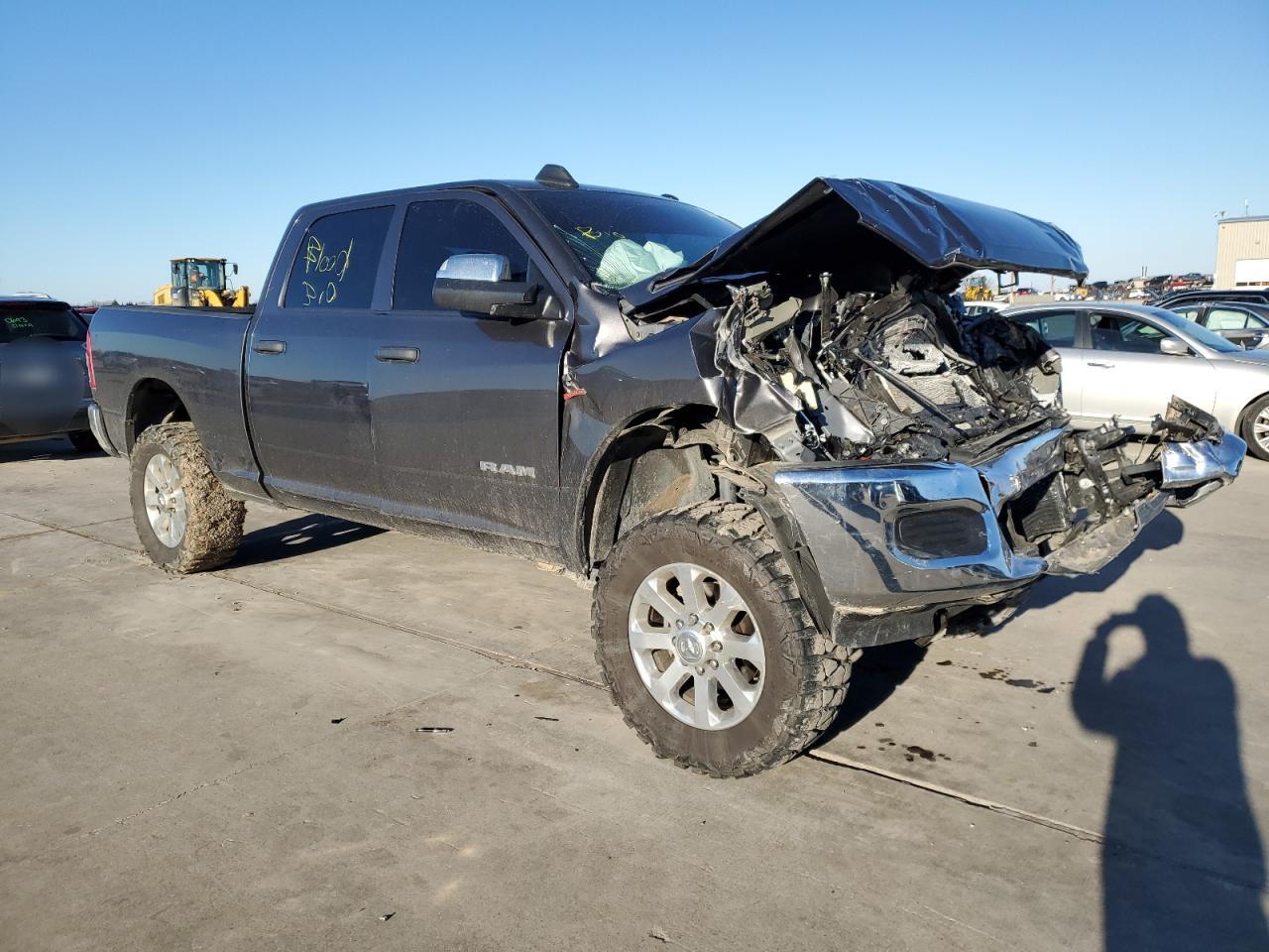 2021 Ram 2500 VIN 3C6UR5CL6MG695832 photo 4