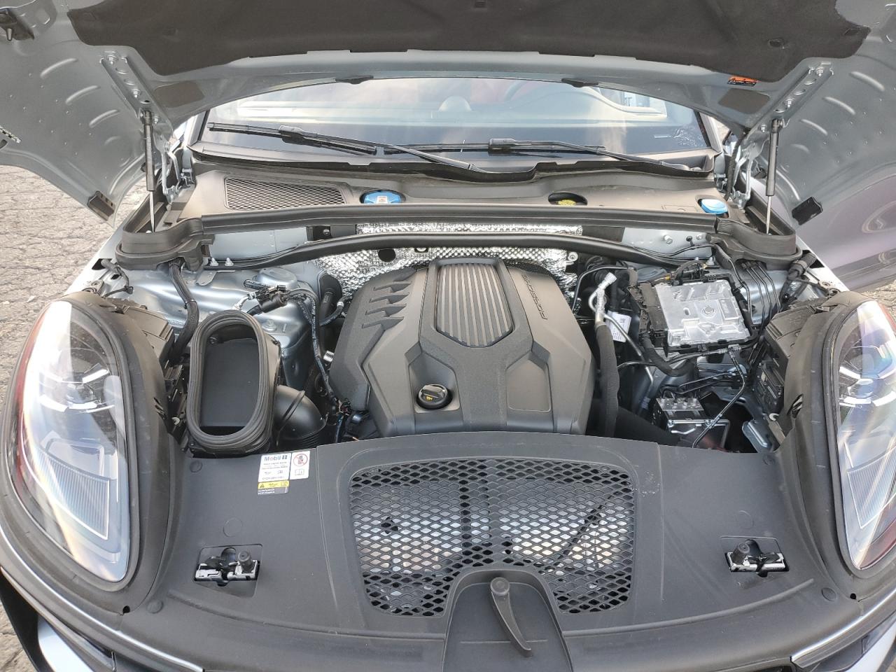2023 PORSCHE Macan VIN WP1AA2A57PLB15659 photo 11