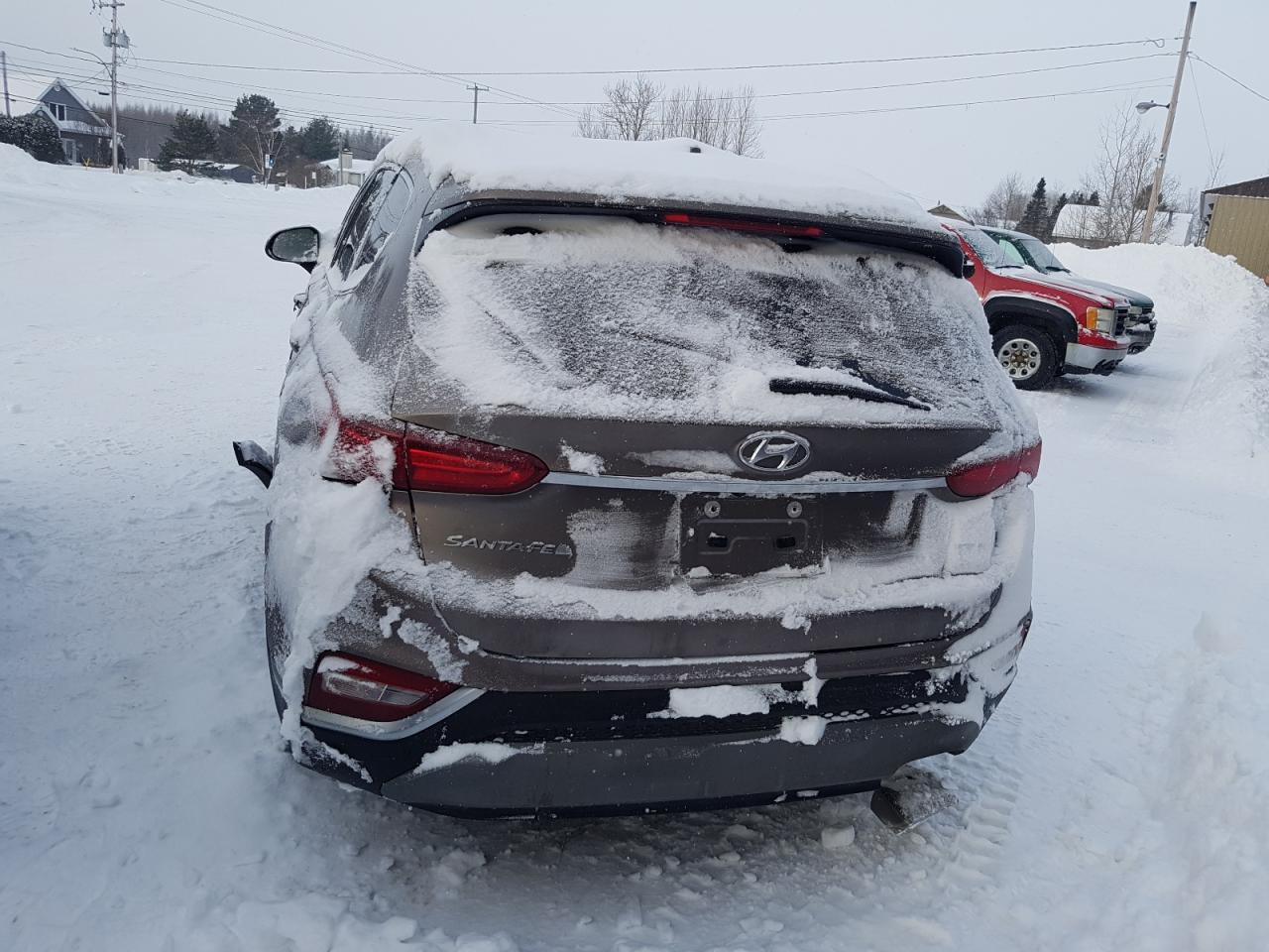 2019 Hyundai Santa fe VIN 5NMS53AD9KH030260 photo 6