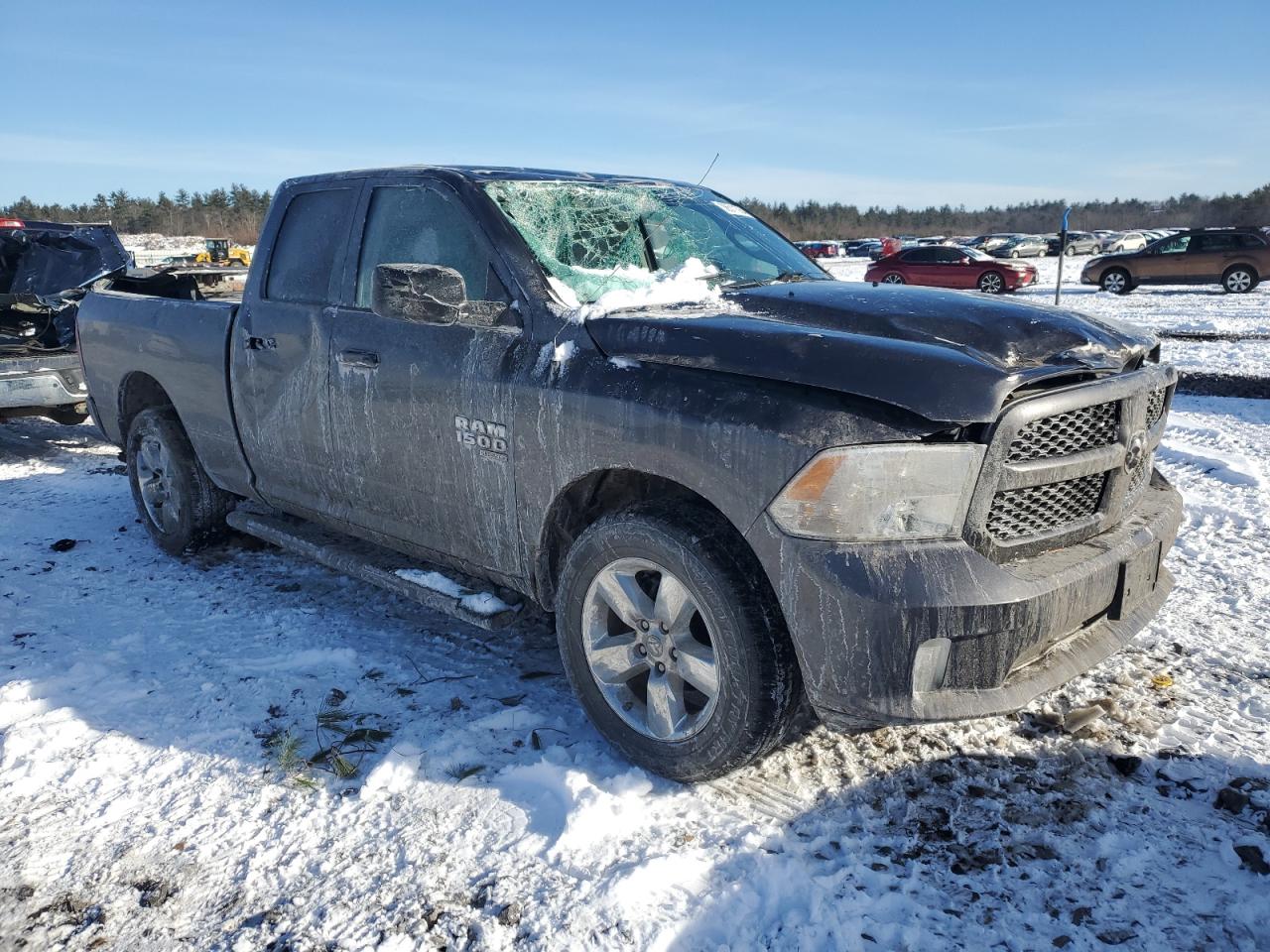 2019 RAM 1500 VIN 1C6RR7FG8KS583782 photo 4