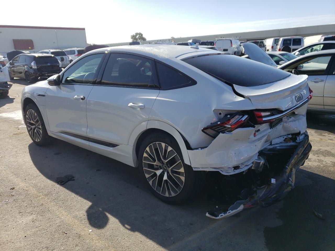 2024 AUDI Q8 VIN WA1CAAGE1RB021114 photo 2