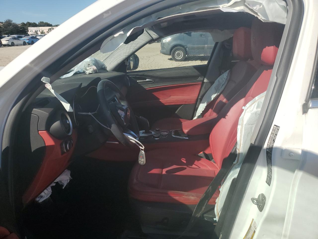 2021 ALFA Stelvio VIN ZASPAJAN4M7D15450 photo 7