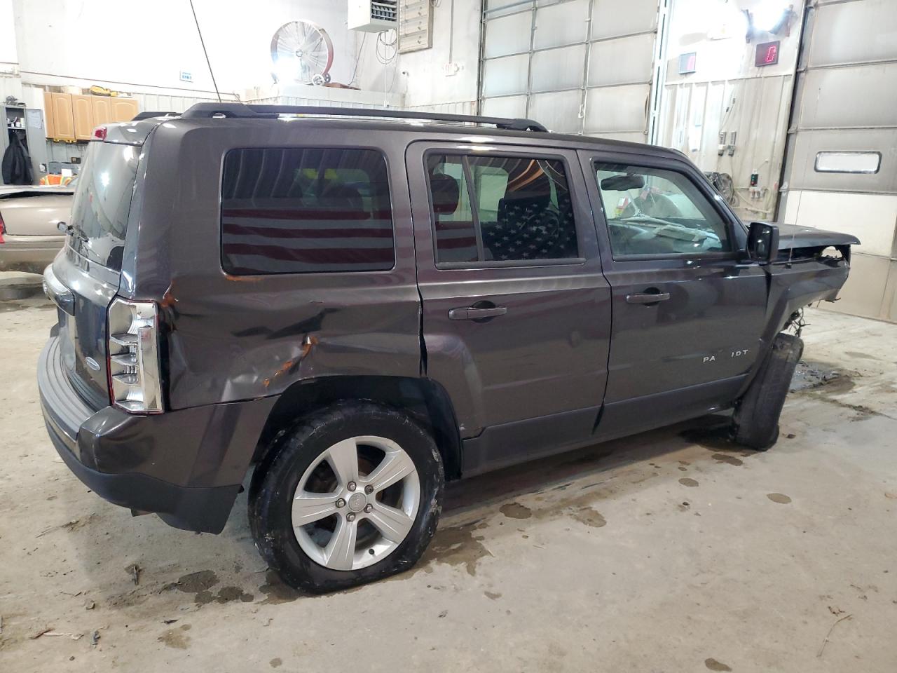 2017 JEEP Patriot VIN 1C4NJRFBXHD127343 photo 3
