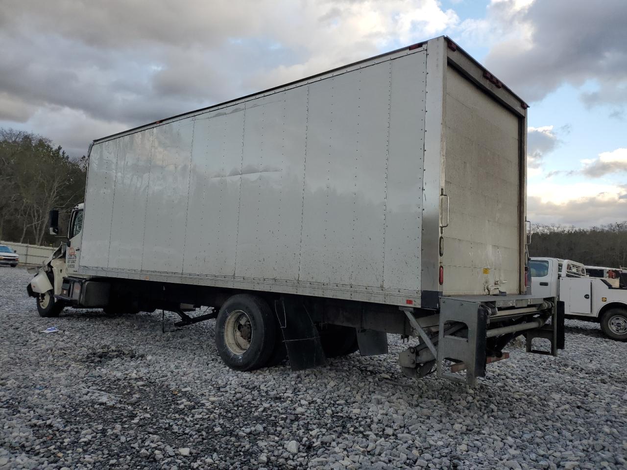 2015 Hino 258/268 VIN 5PVNJ8JVXF4S58796 photo 3
