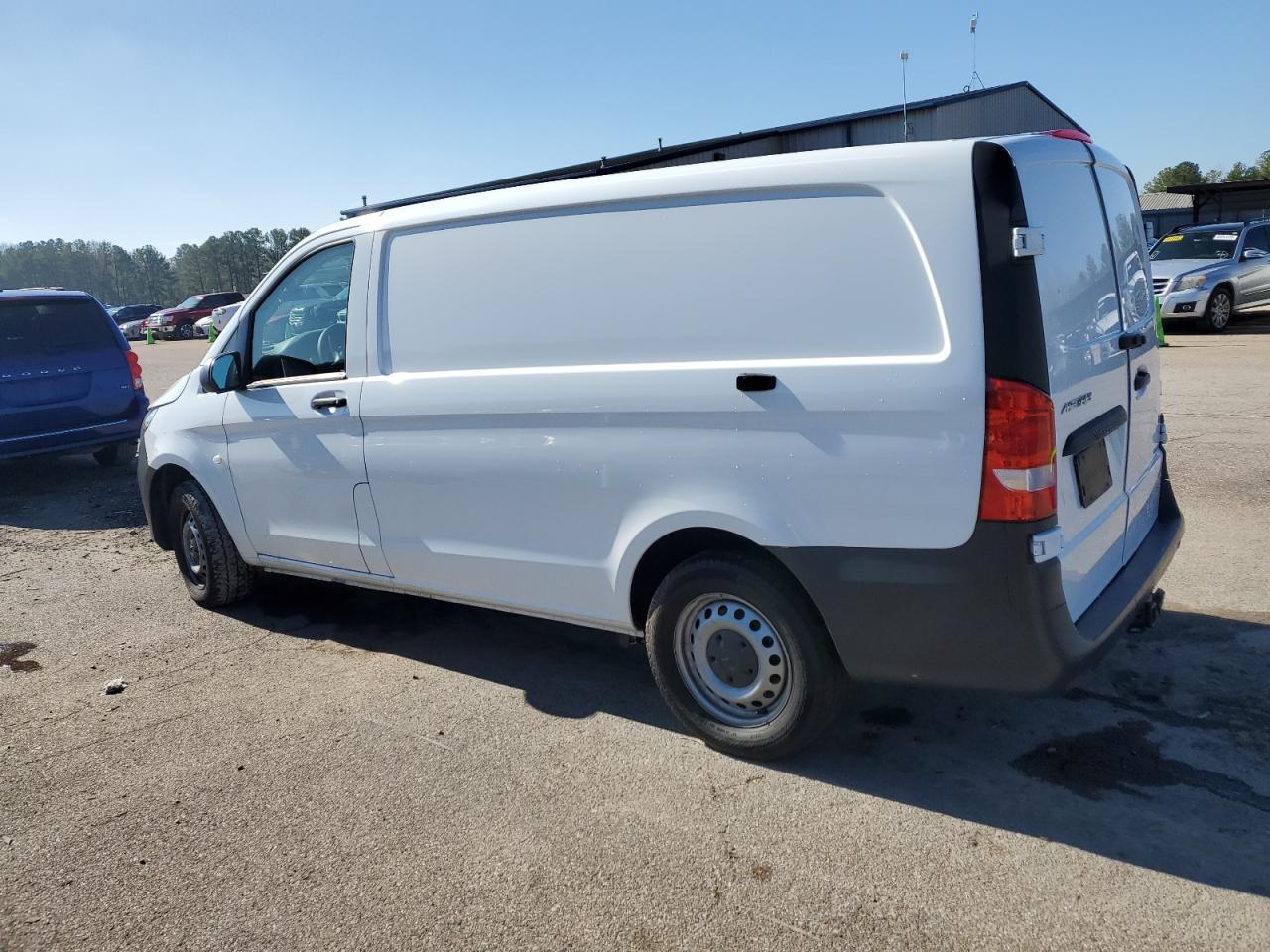 2022 MERCEDES-BENZ Metris VIN W1YV0BEY8N4132659 photo 2