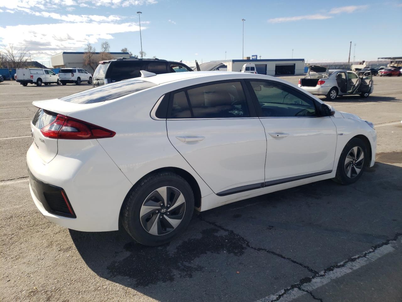 2019 HYUNDAI Ioniq VIN KMHC75LC4KU159946 photo 3