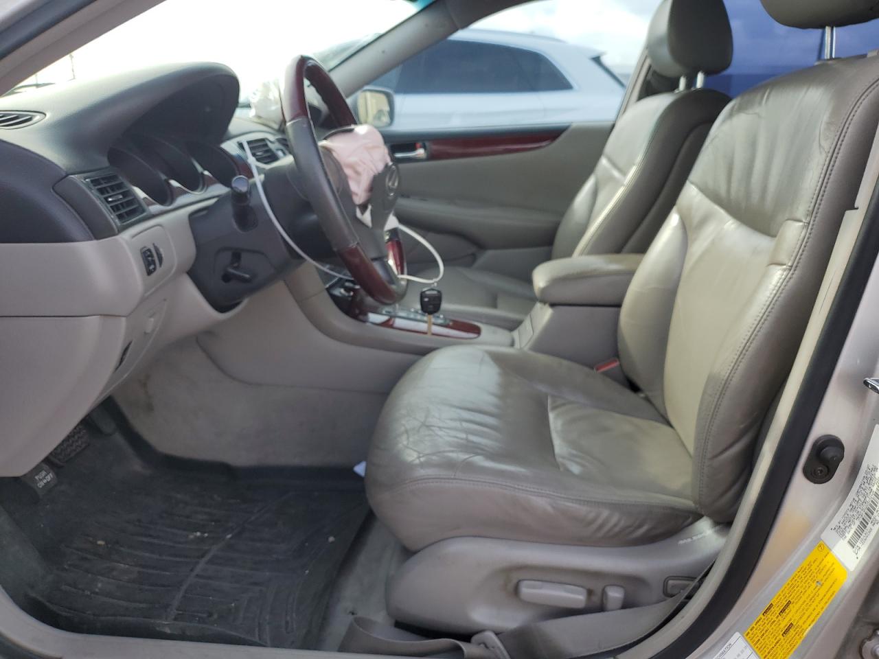 2002 Lexus Es300 VIN JTHBF30G225032426 photo 7