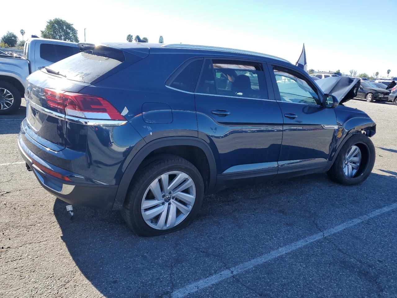 2023 VOLKSWAGEN Atlas VIN 1V2JE2CA6PC202998 photo 3