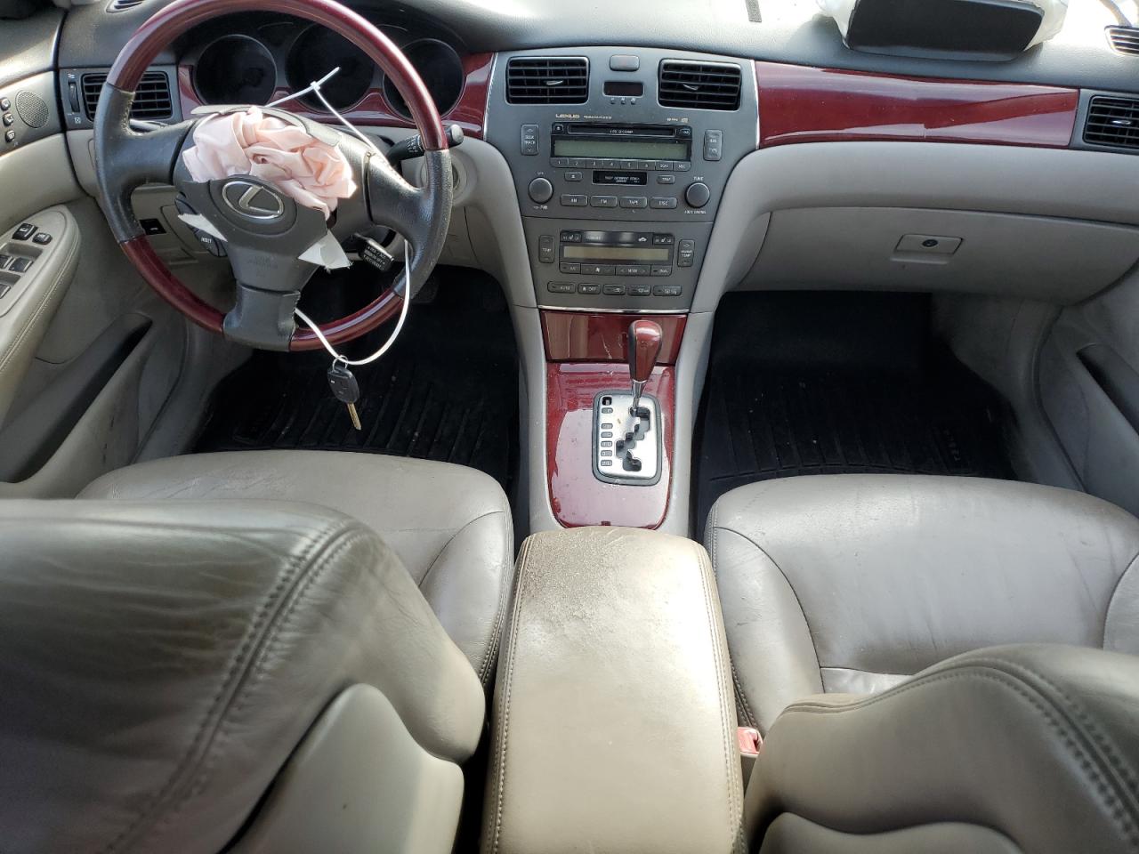 2002 Lexus Es300 VIN JTHBF30G225032426 photo 8