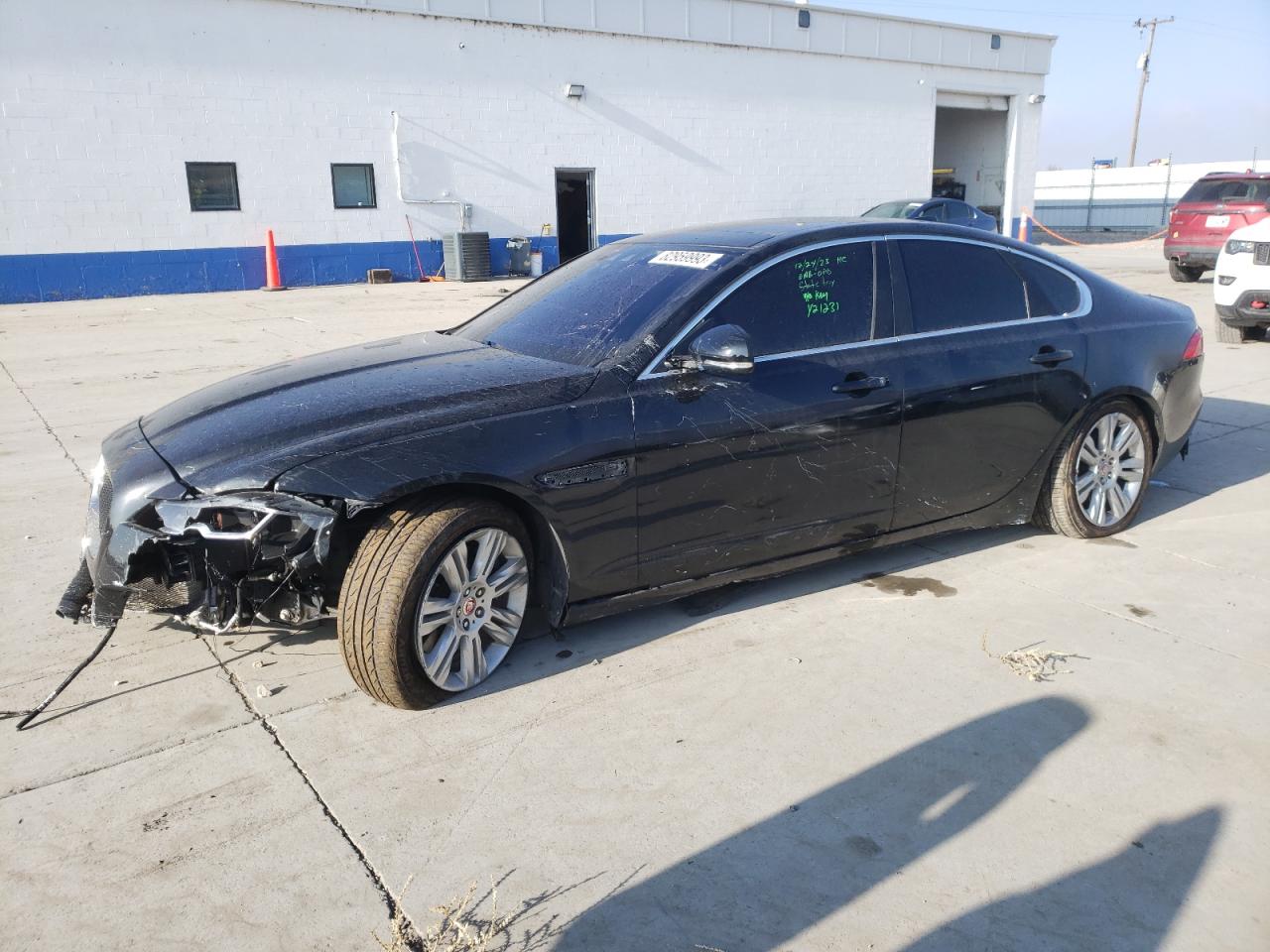 2016 JAGUAR Xf VIN SAJBJ4BV2GCY21231 photo 1