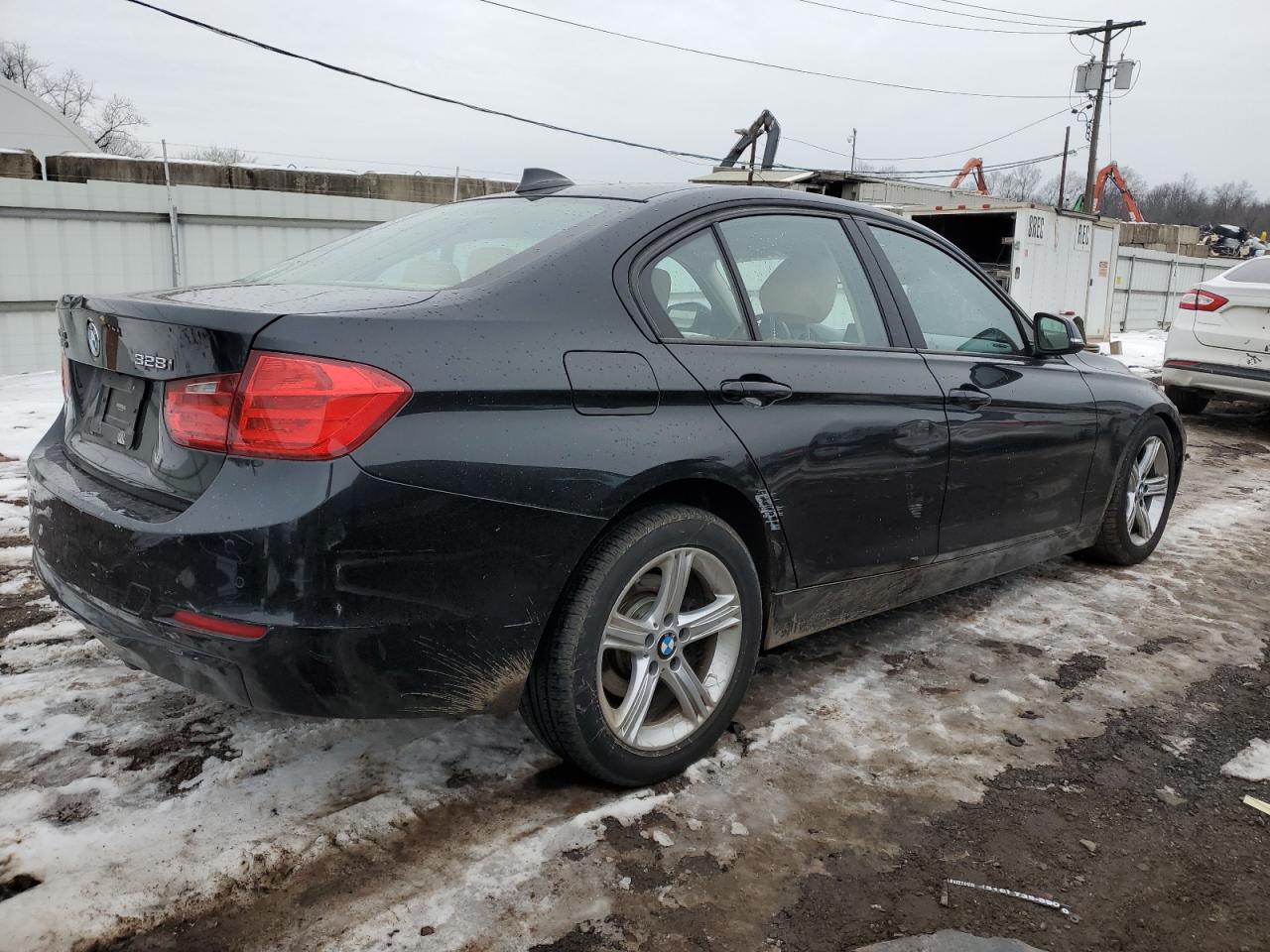 2013 BMW 3 series VIN WBA3B5C51DF594660 photo 3