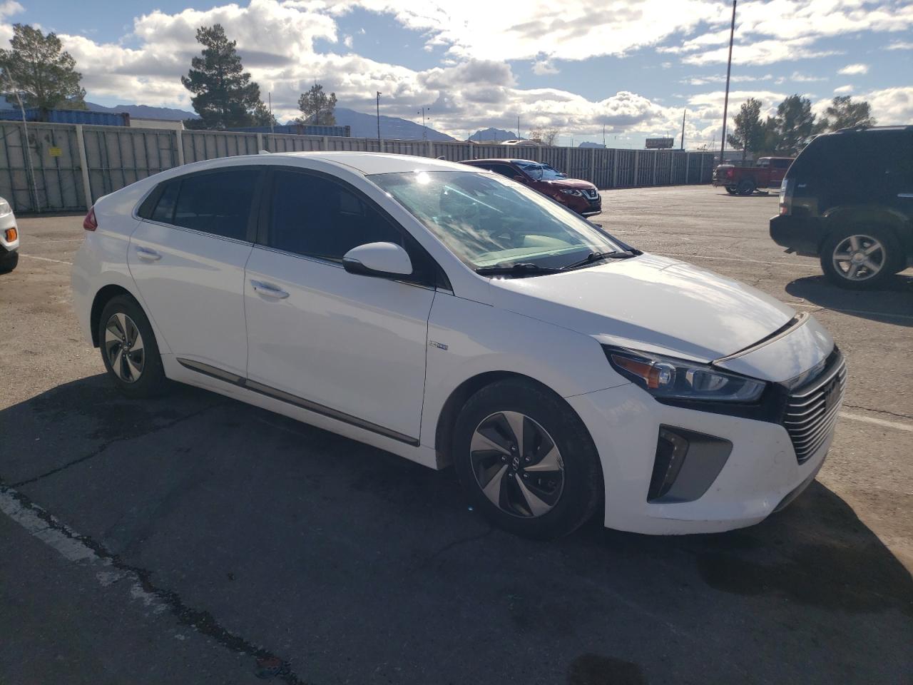 2019 HYUNDAI Ioniq VIN KMHC75LC4KU159946 photo 4
