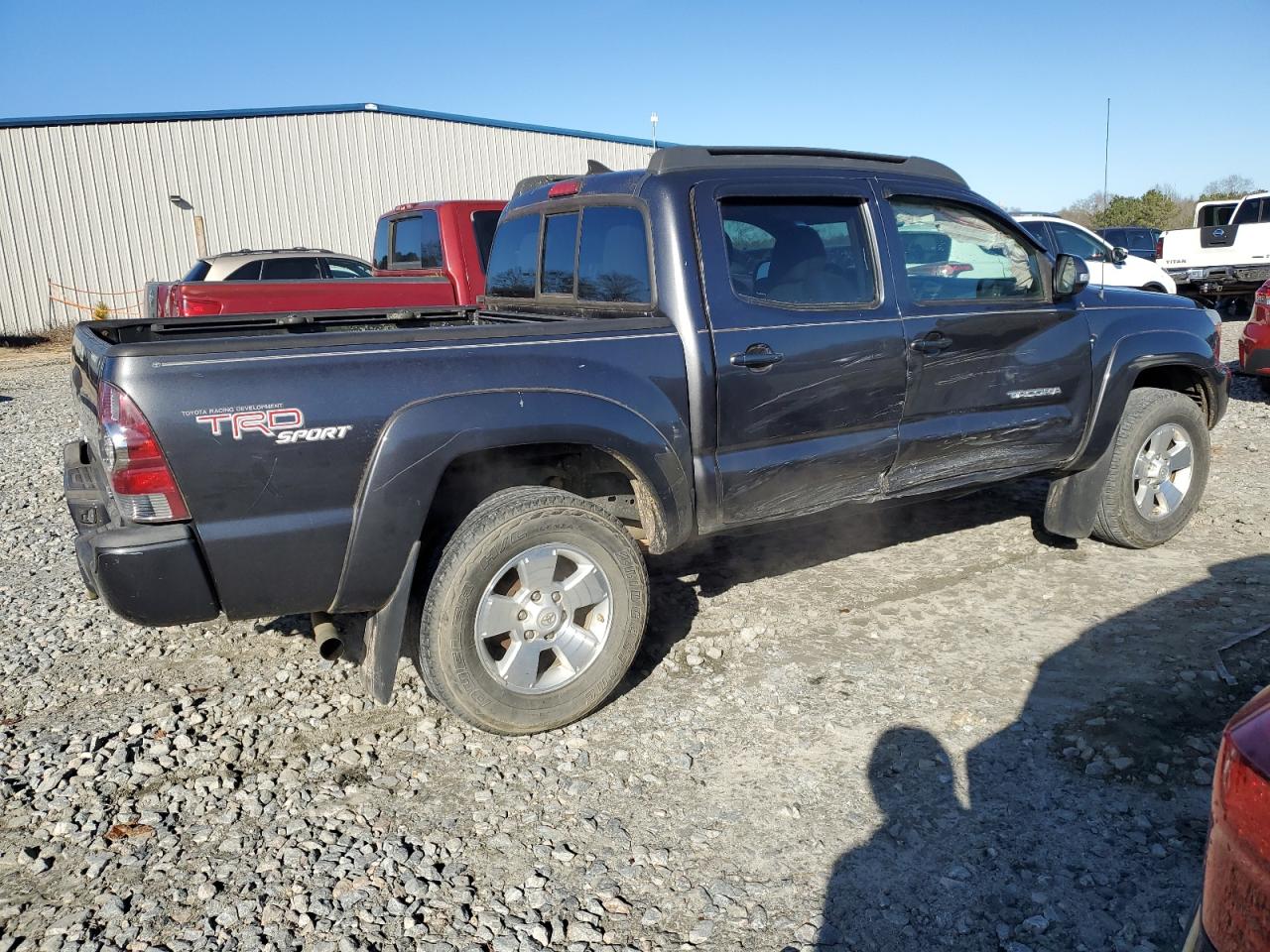 2013 TOYOTA Tacoma VIN 3TMLU4EN6DM133796 photo 3