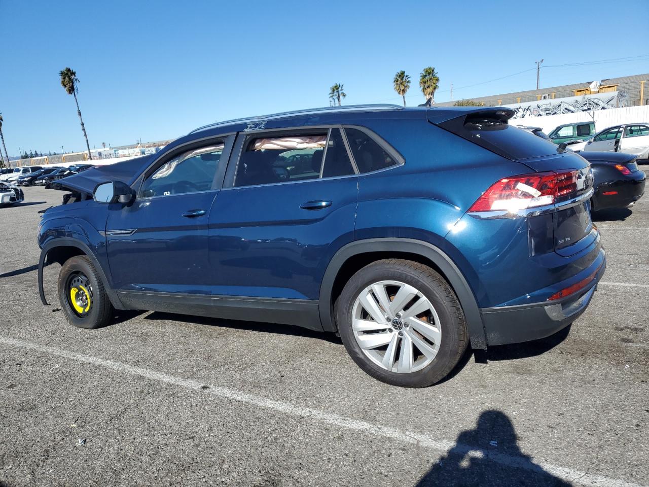 2023 VOLKSWAGEN Atlas VIN 1V2JE2CA6PC202998 photo 2