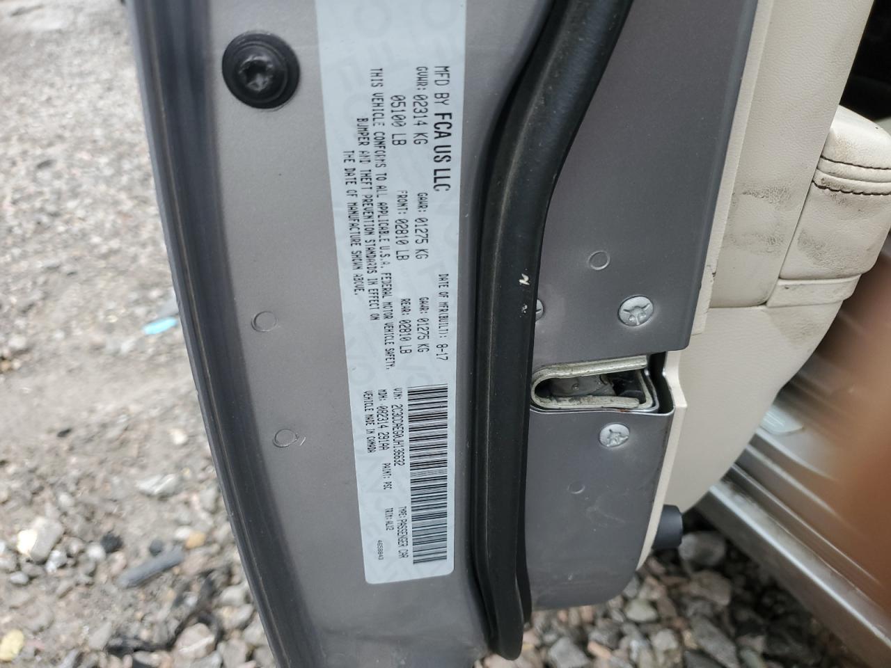 2018 Chrysler 300 VIN 2C3CCAEG0JH136632 photo 12