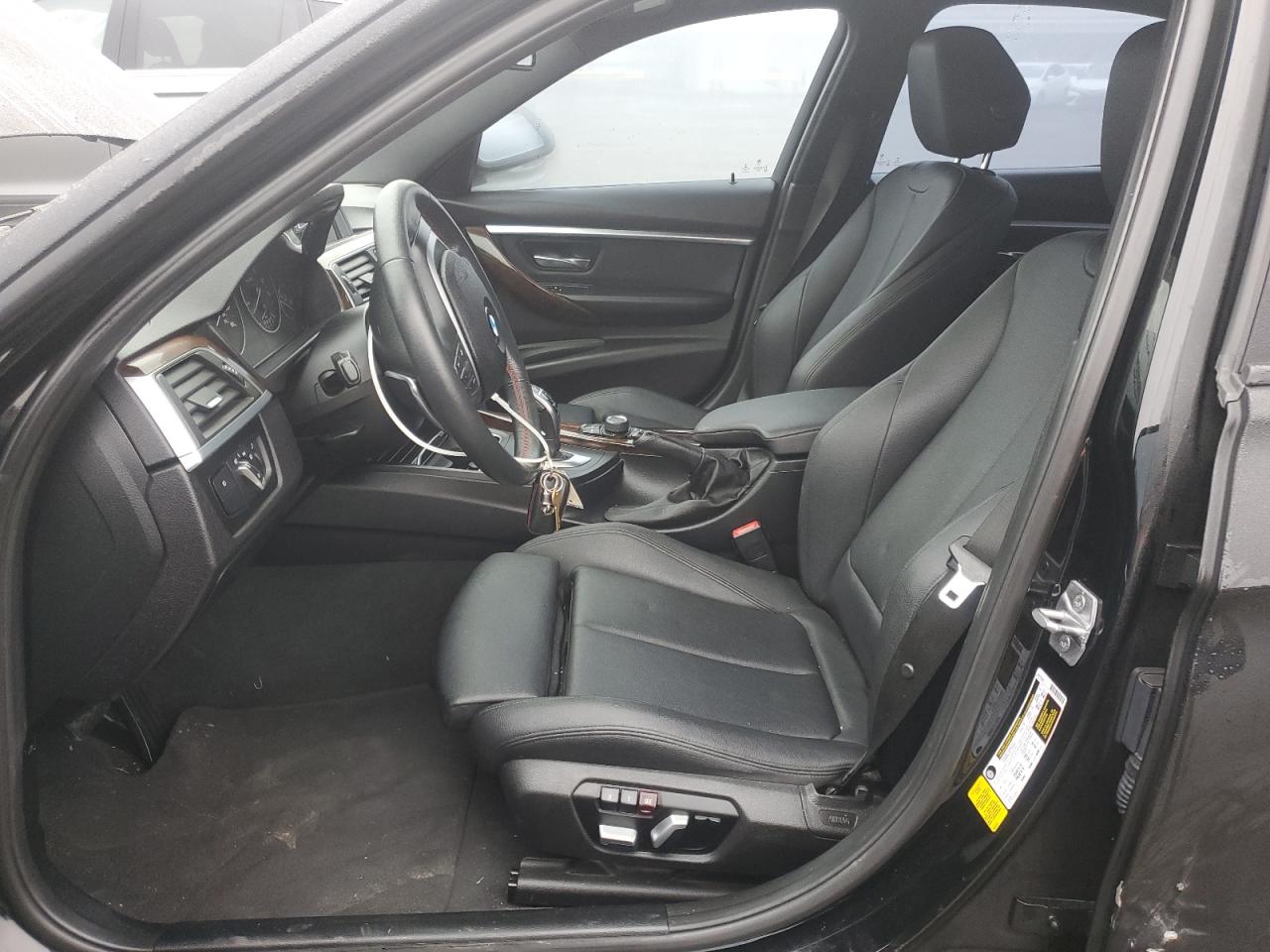2016 BMW 3 series VIN WBA8E9C57GK648608 photo 7
