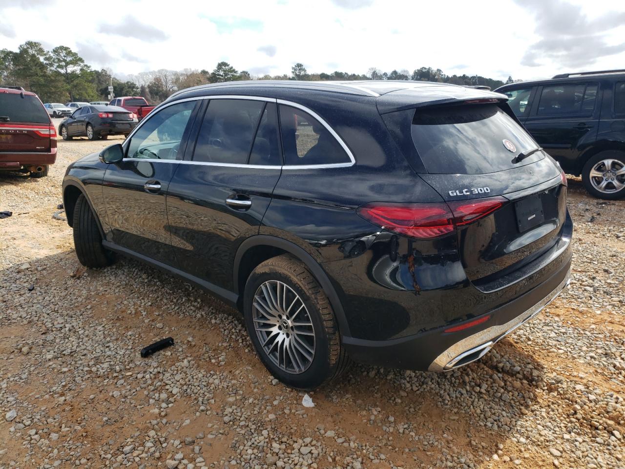 2024 Mercedes-Benz Glc class VIN W1NKM4HB2RF203632 photo 2