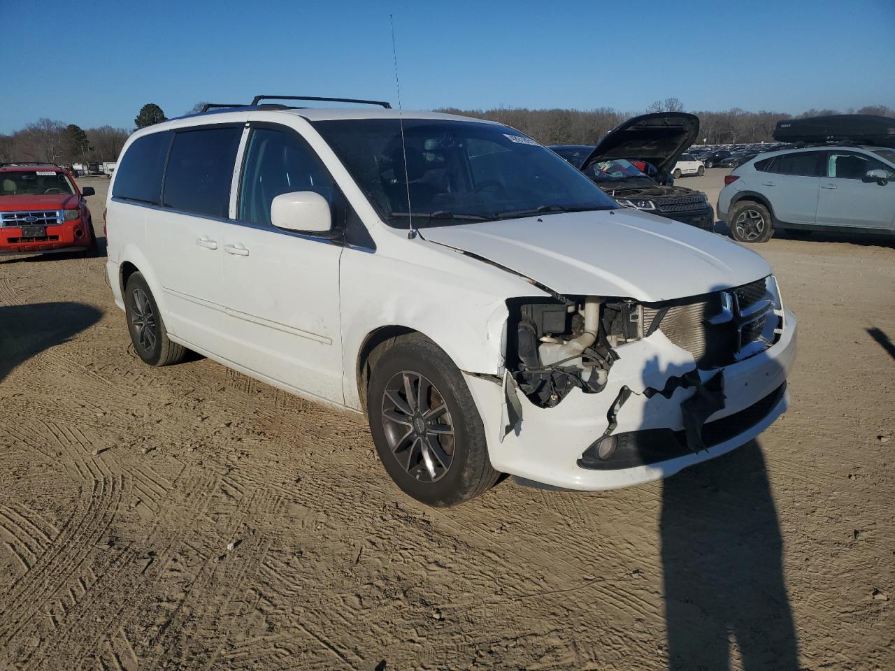 2017 Dodge Caravan VIN 2C4RDGCGXHR580906 photo 4