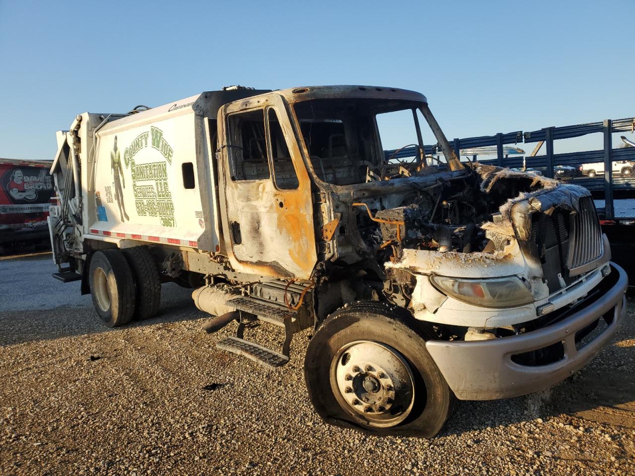 2017 International 4000 serie VIN 1HTMMMMM9HH637365 photo 1