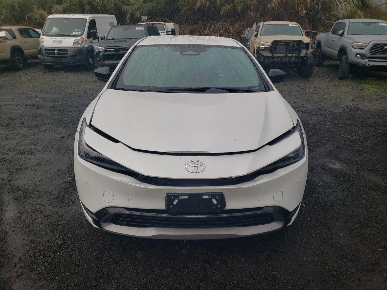 2024 Toyota Prius VIN JTDACAAU1R3016352 photo 5