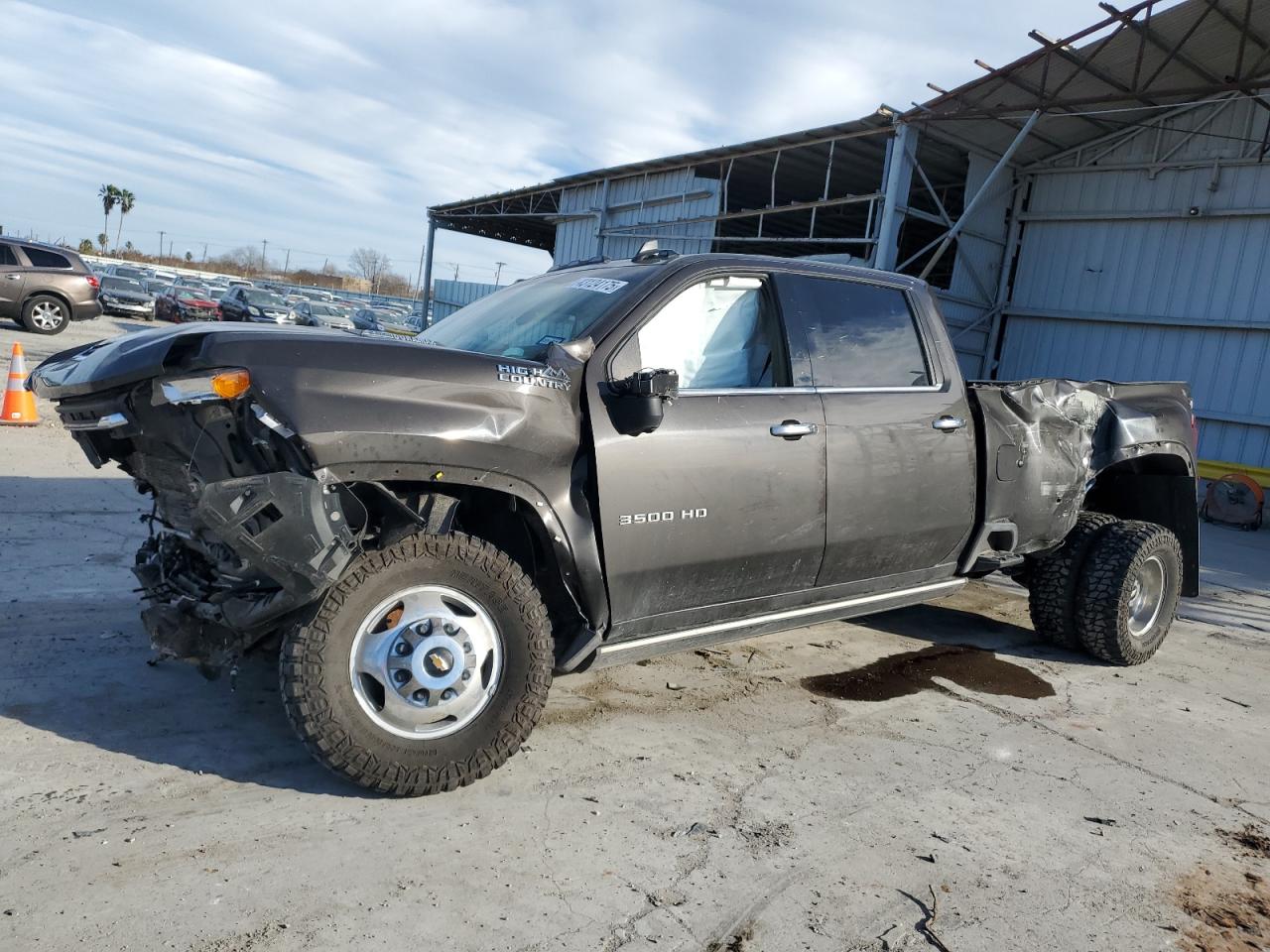 2021 Chevrolet All models VIN 1GC4YVEYXMF245798 photo 2