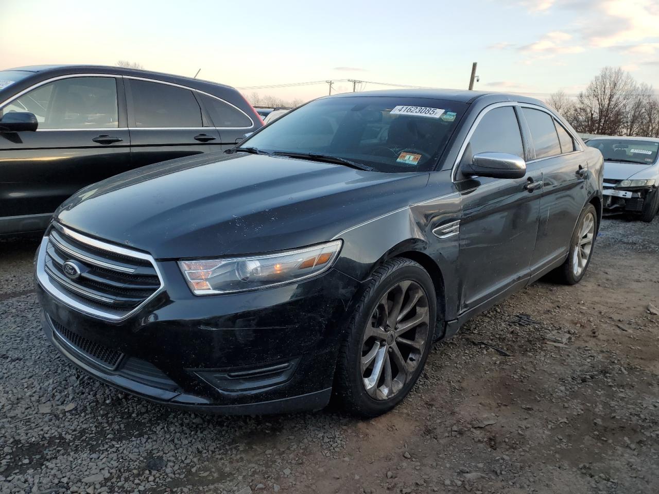 2013 Ford Taurus VIN 1FAHP2F82DG192449 photo 1