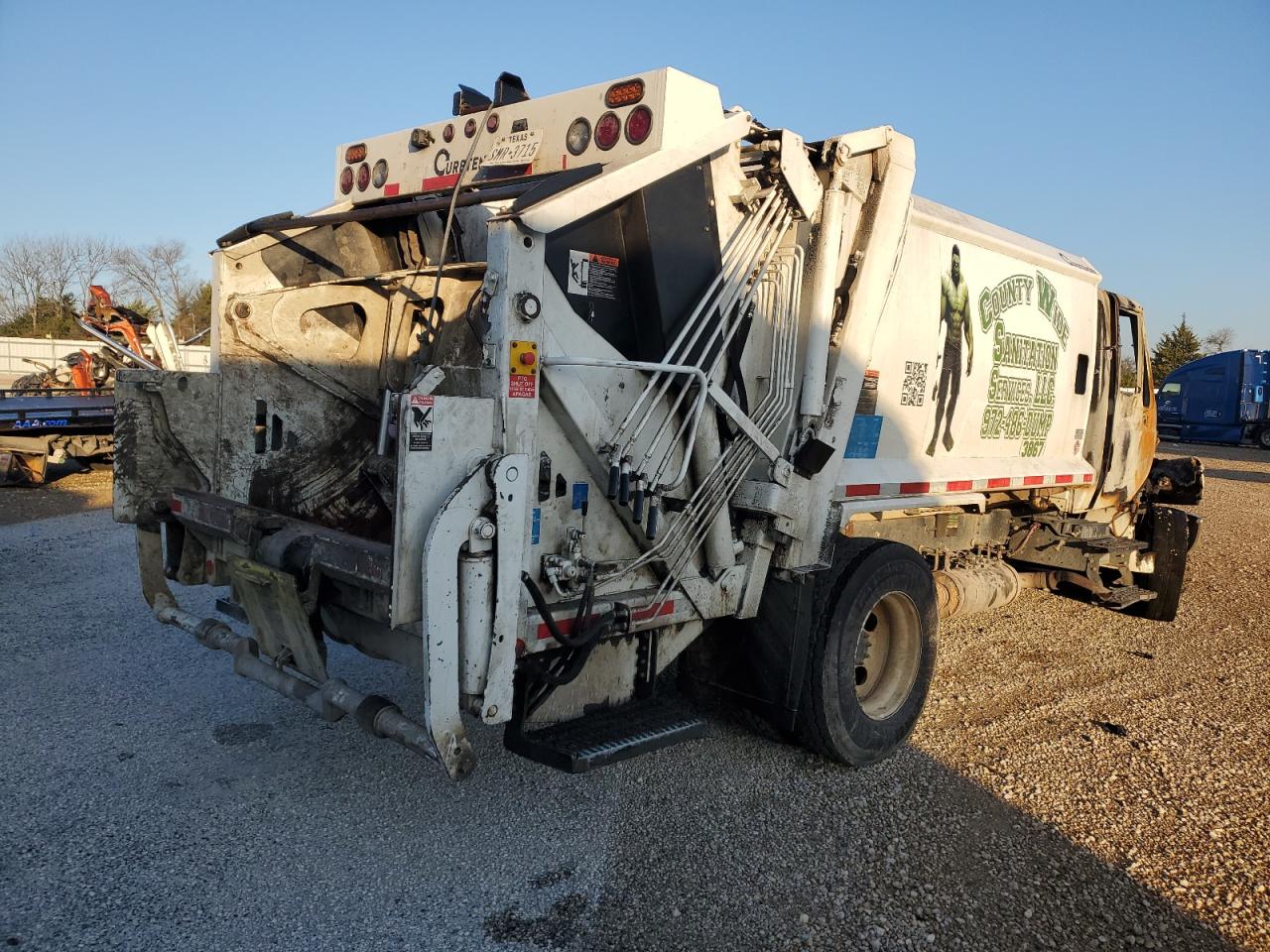 2017 International 4000 serie VIN 1HTMMMMM9HH637365 photo 4