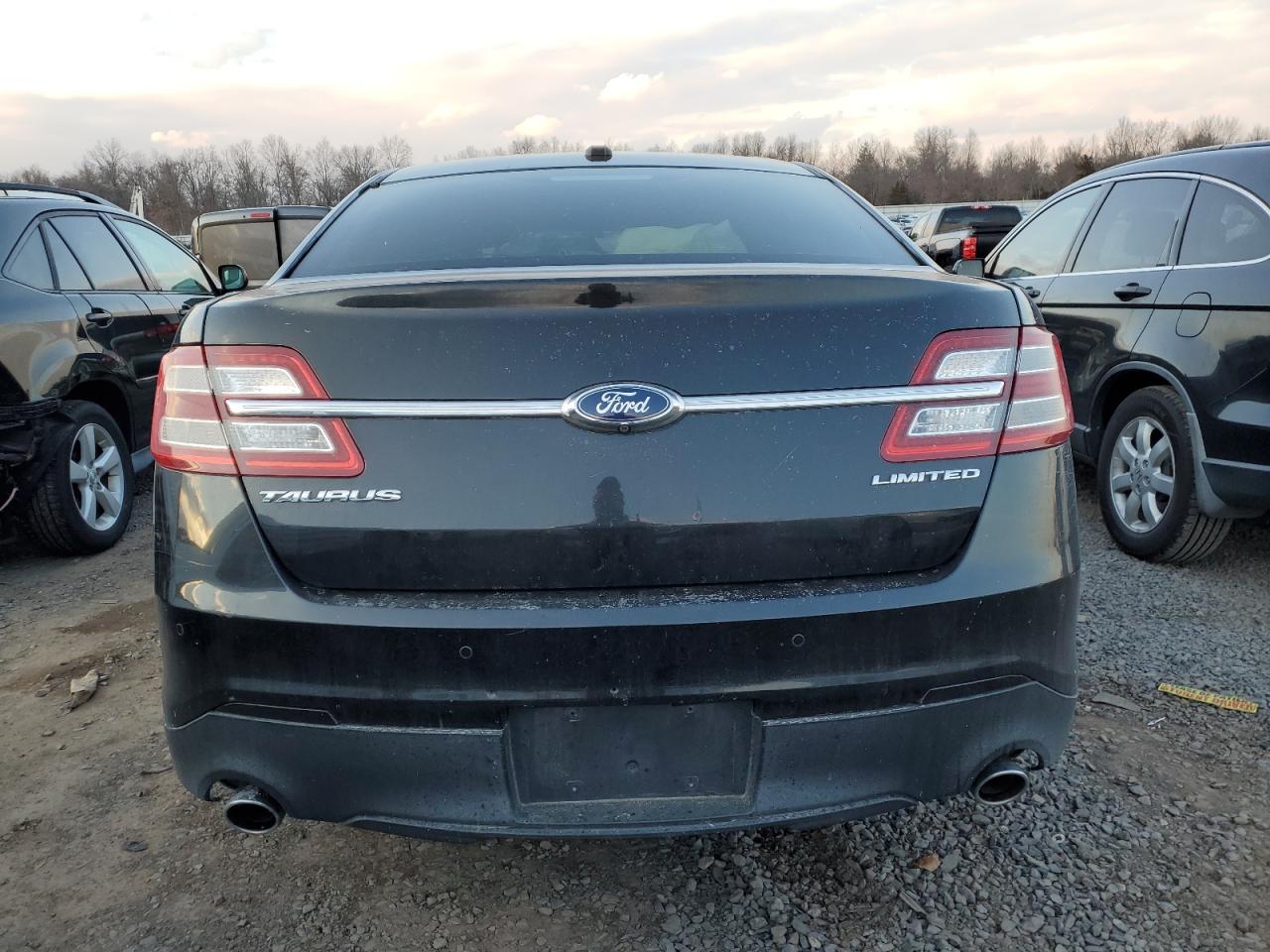 2013 Ford Taurus VIN 1FAHP2F82DG192449 photo 6