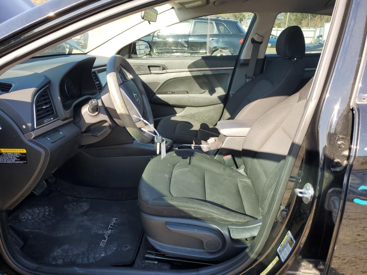 2018 Hyundai Elantra se VIN 5NPD74LF5JH376752 photo 7