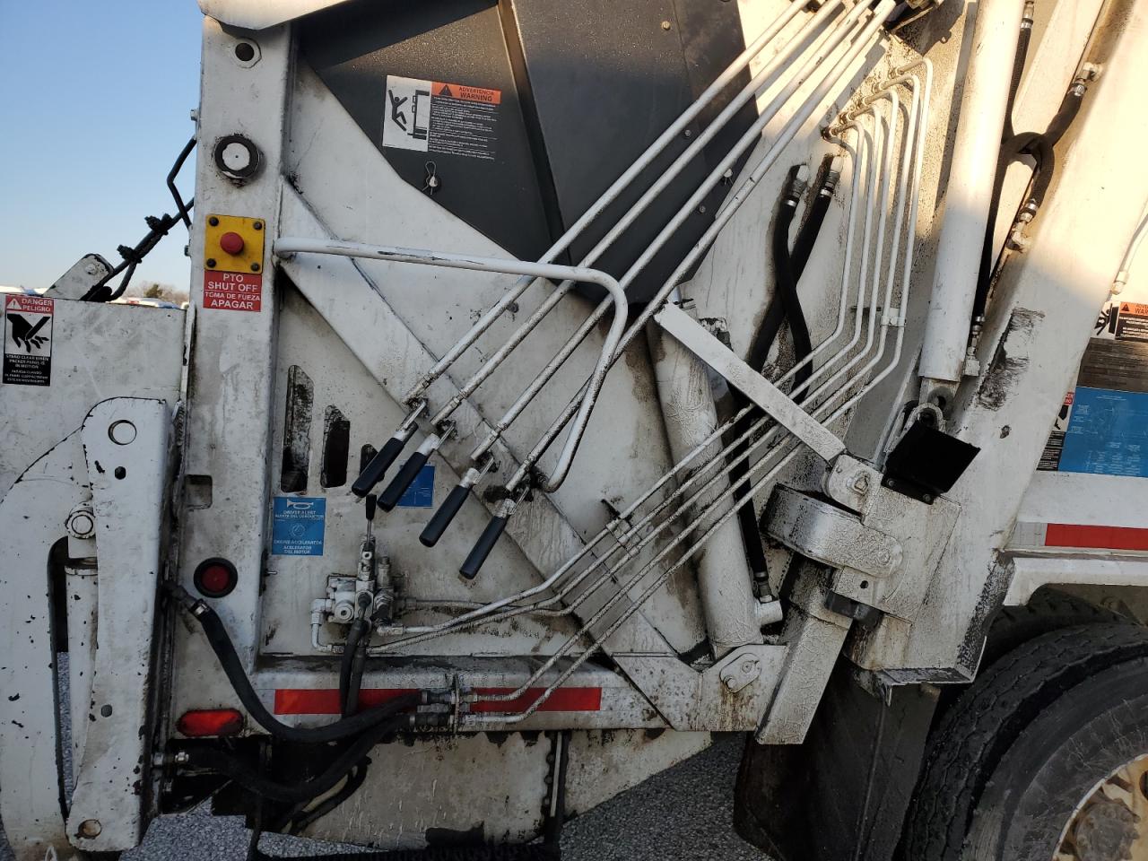 2017 International 4000 serie VIN 1HTMMMMM9HH637365 photo 6