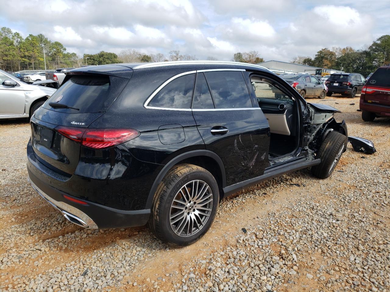 2024 Mercedes-Benz Glc class VIN W1NKM4HB2RF203632 photo 3