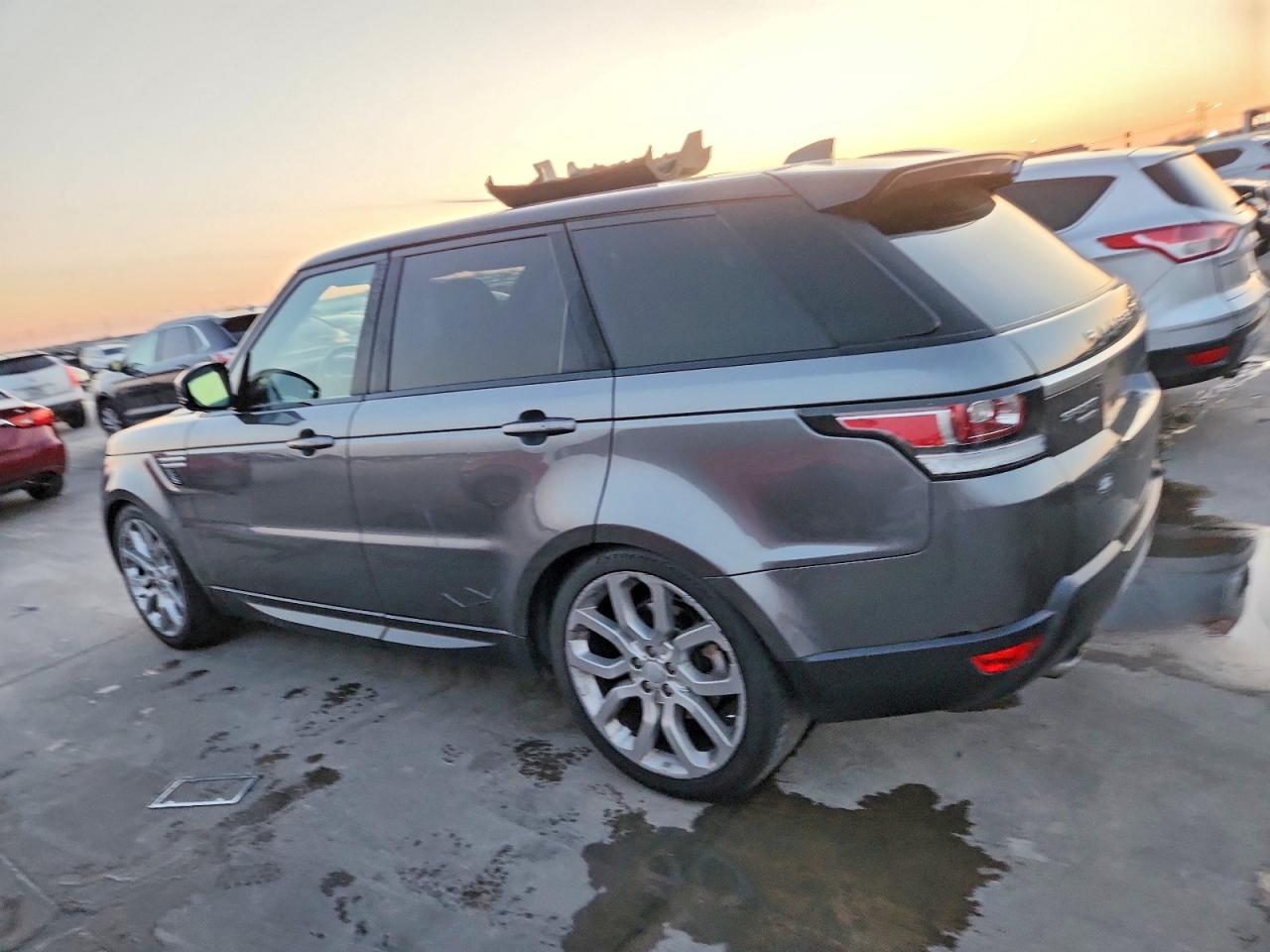 2017 Land Rangerover VIN SALWR2FV9HA143817 photo 2