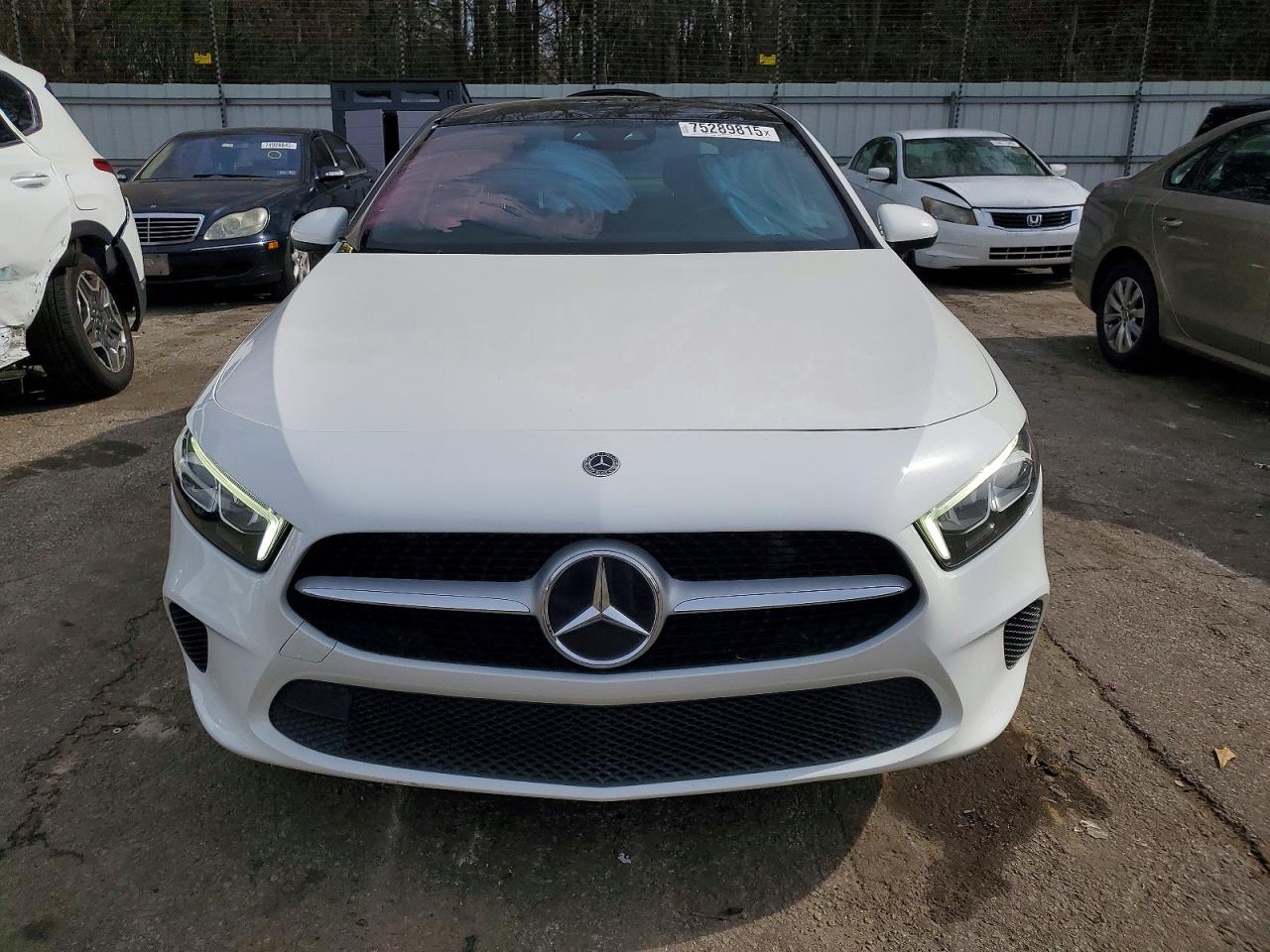 2019 Mercedes-Benz A-class VIN WDD3G4FBXKW001560 photo 5