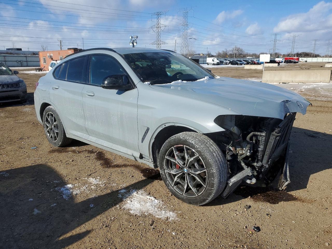2022 BMW X4 VIN 5UX43DT0XN9K58992 photo 4