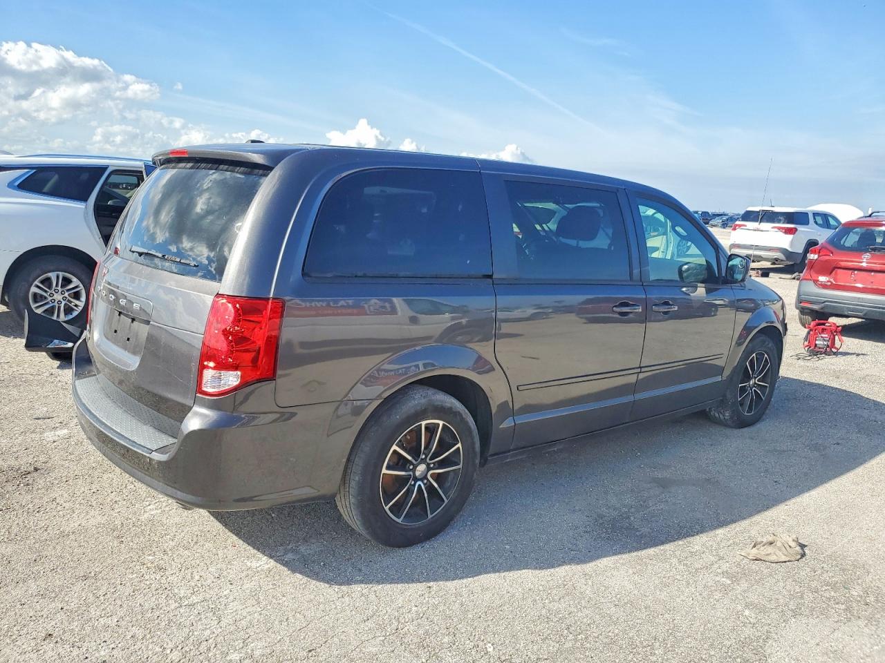 2015 Dodge Caravan VIN 2C4RDGCG6FR703923 photo 3