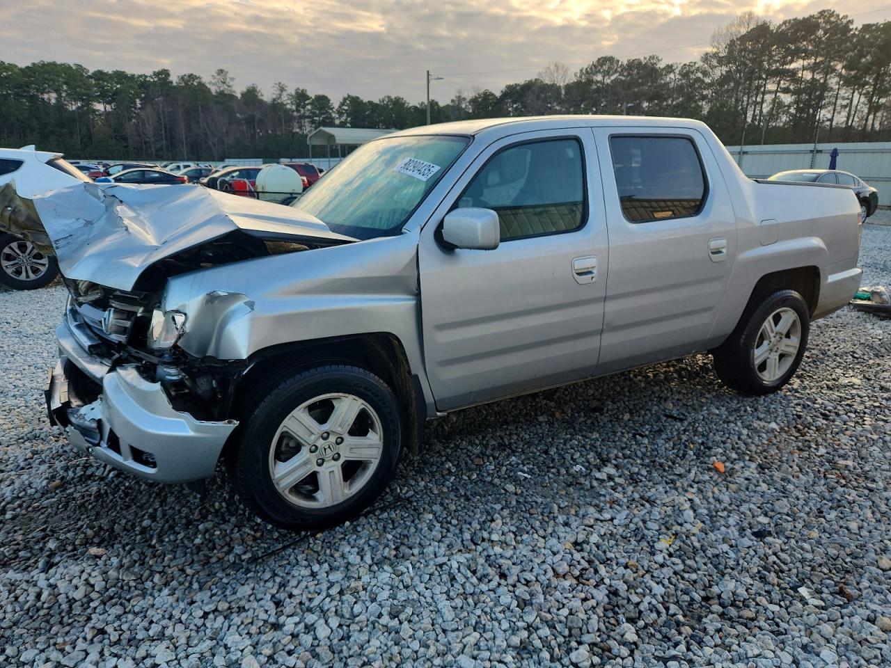 2013 Honda Ridgeline VIN 5FPYK1F52DB006144 photo 1
