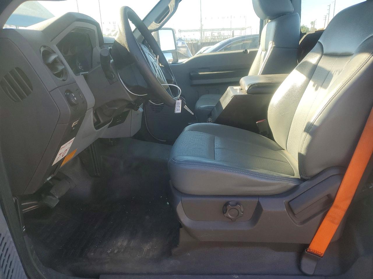 2013 Ford F250 VIN 1FTBF2A64DEB81926 photo 1