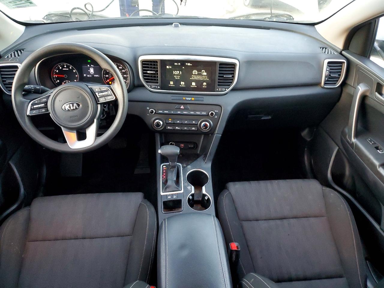2021 Kia Sportage VIN KNDPM3AC1M7945744 photo 8