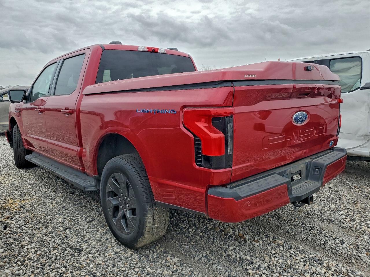 2022 Ford F150 VIN 1FT6W1EV8NWG02877 photo 2