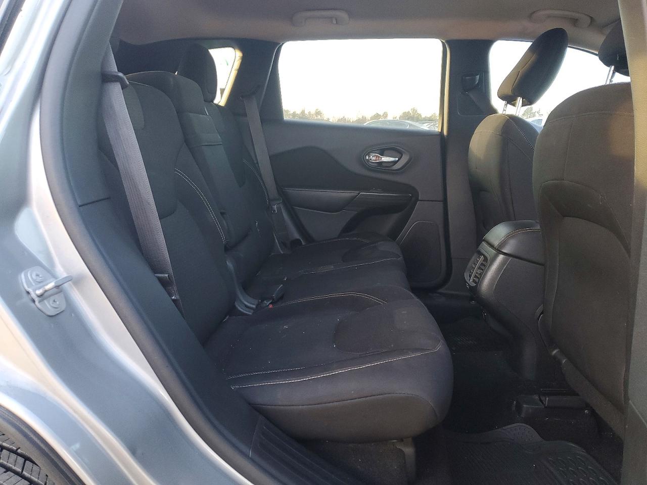 2015 Jeep Grand cher VIN 1C4PJLLB6KD454615 photo 11
