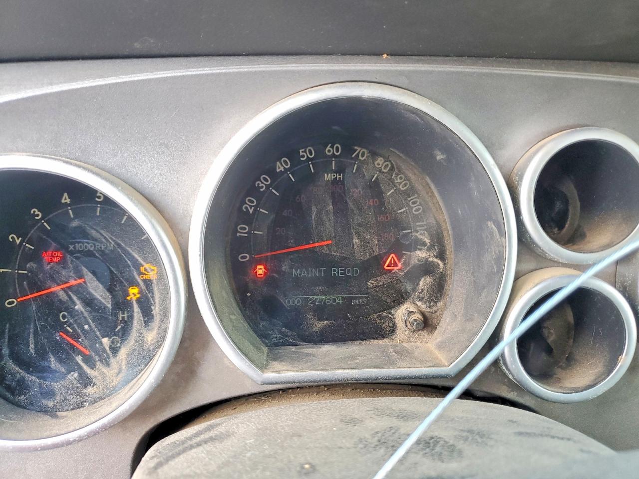2011 Toyota Sequoia VIN 5TDKY5G15BS035856 photo 9