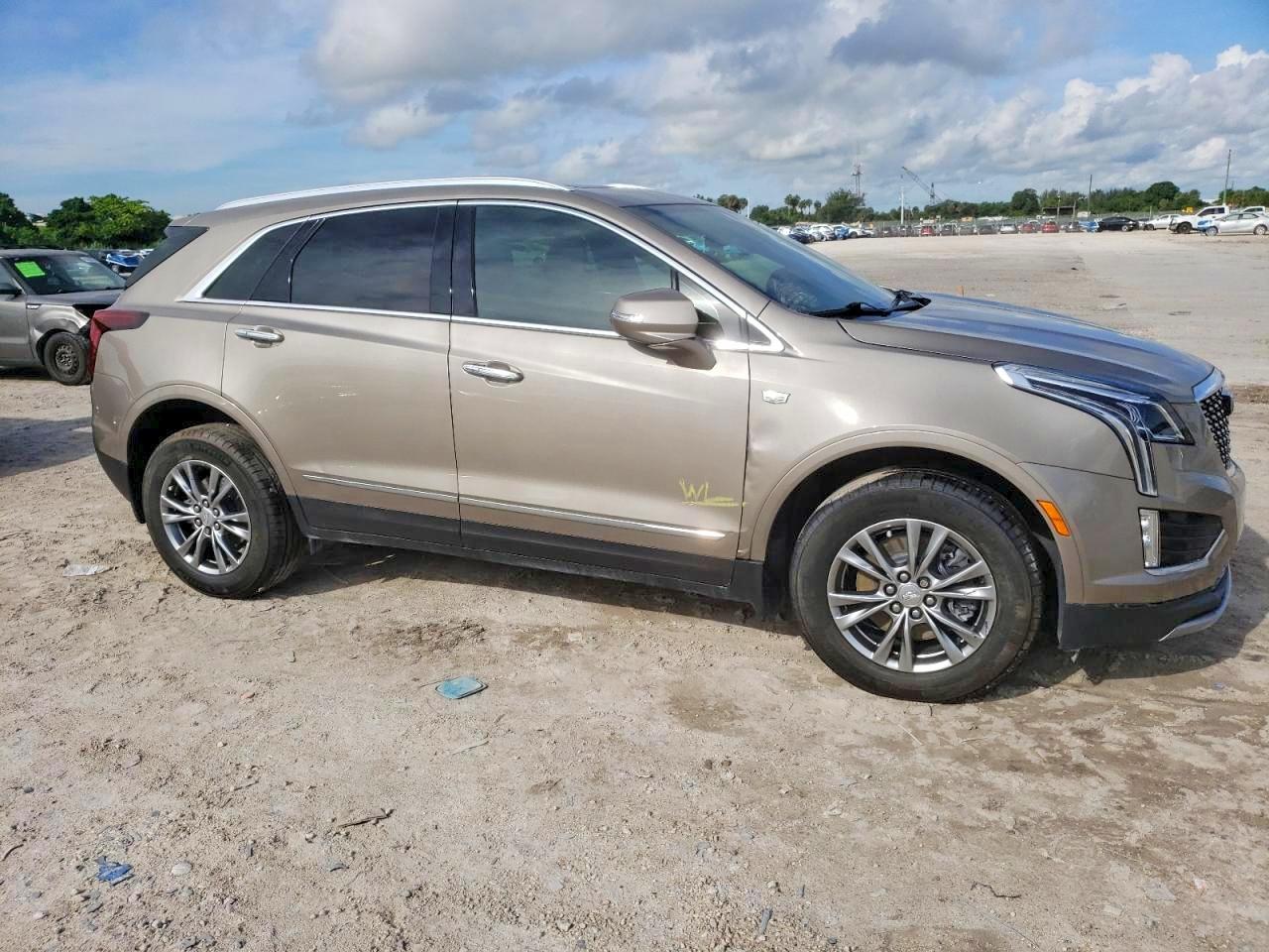 2022 Cadillac Xt5 VIN 1GYKNCRS1NZ126722 photo 4
